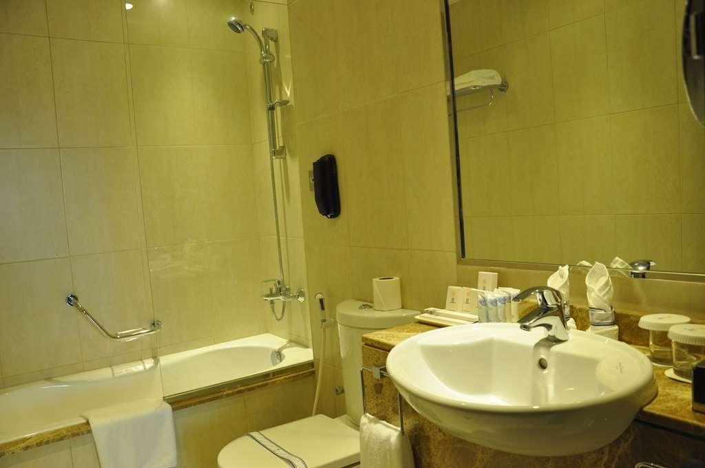 Lavender Hotel Al Nahda Dubái Habitación foto